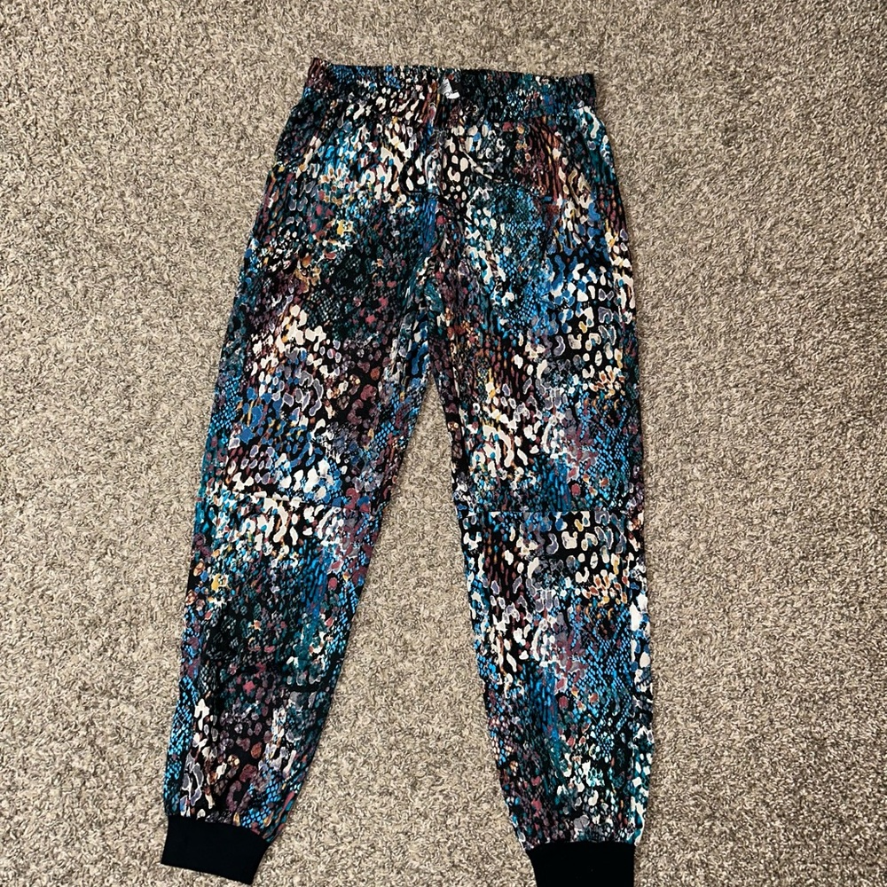 NWOT! Bebe Multicolor Abstract Jogger Pants size XS